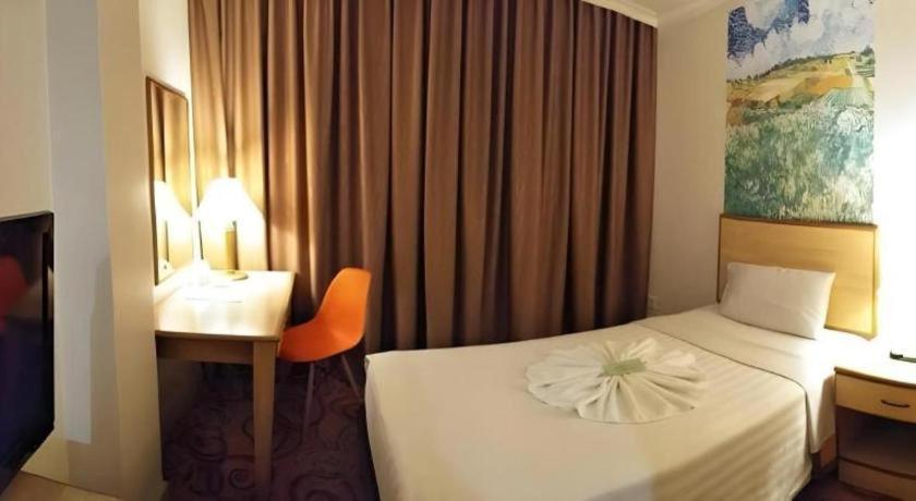 The Orchid Hotel Sibu Exterior photo